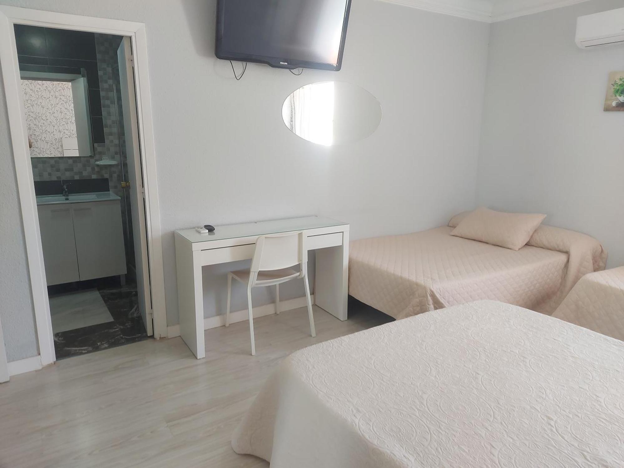 Hostal Fuente Del Pino Jumilla Luaran gambar