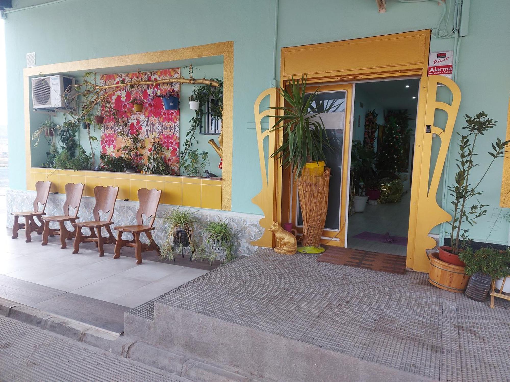 Hostal Fuente Del Pino Jumilla Luaran gambar
