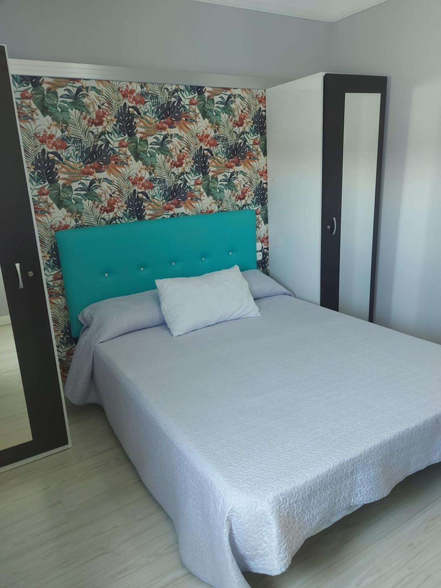 Hostal Fuente Del Pino Jumilla Luaran gambar