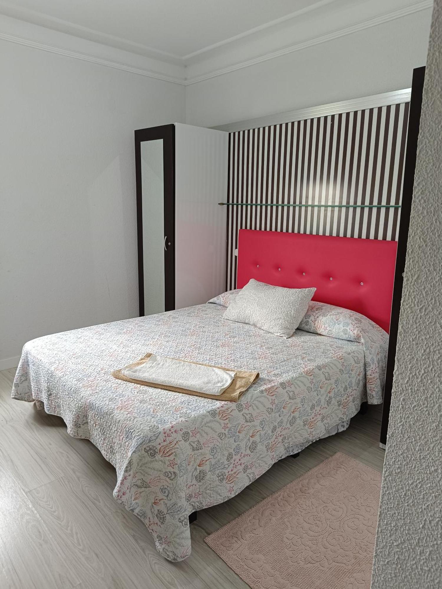 Hostal Fuente Del Pino Jumilla Luaran gambar